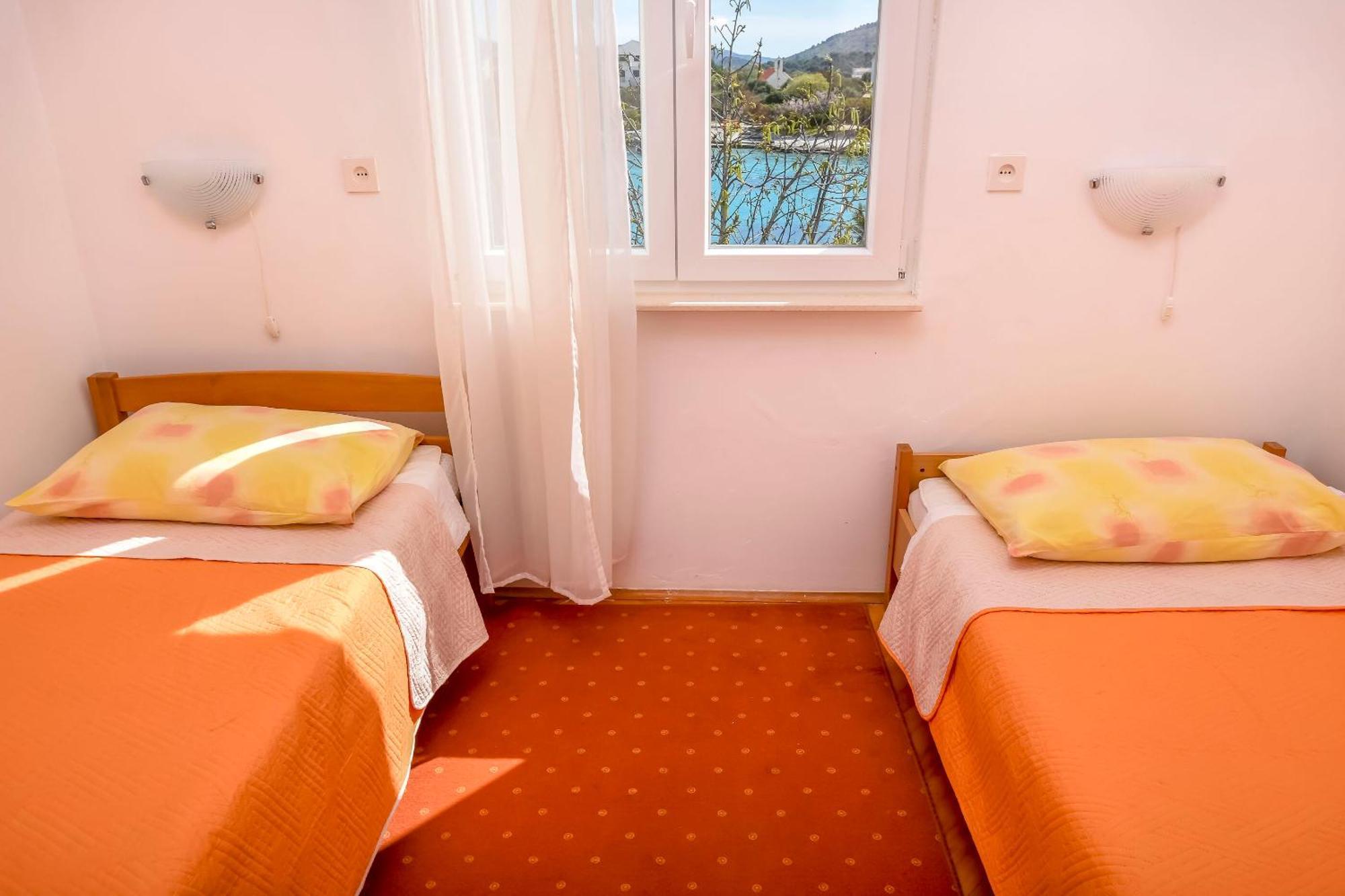 Apartments Zivana Рогозница Экстерьер фото