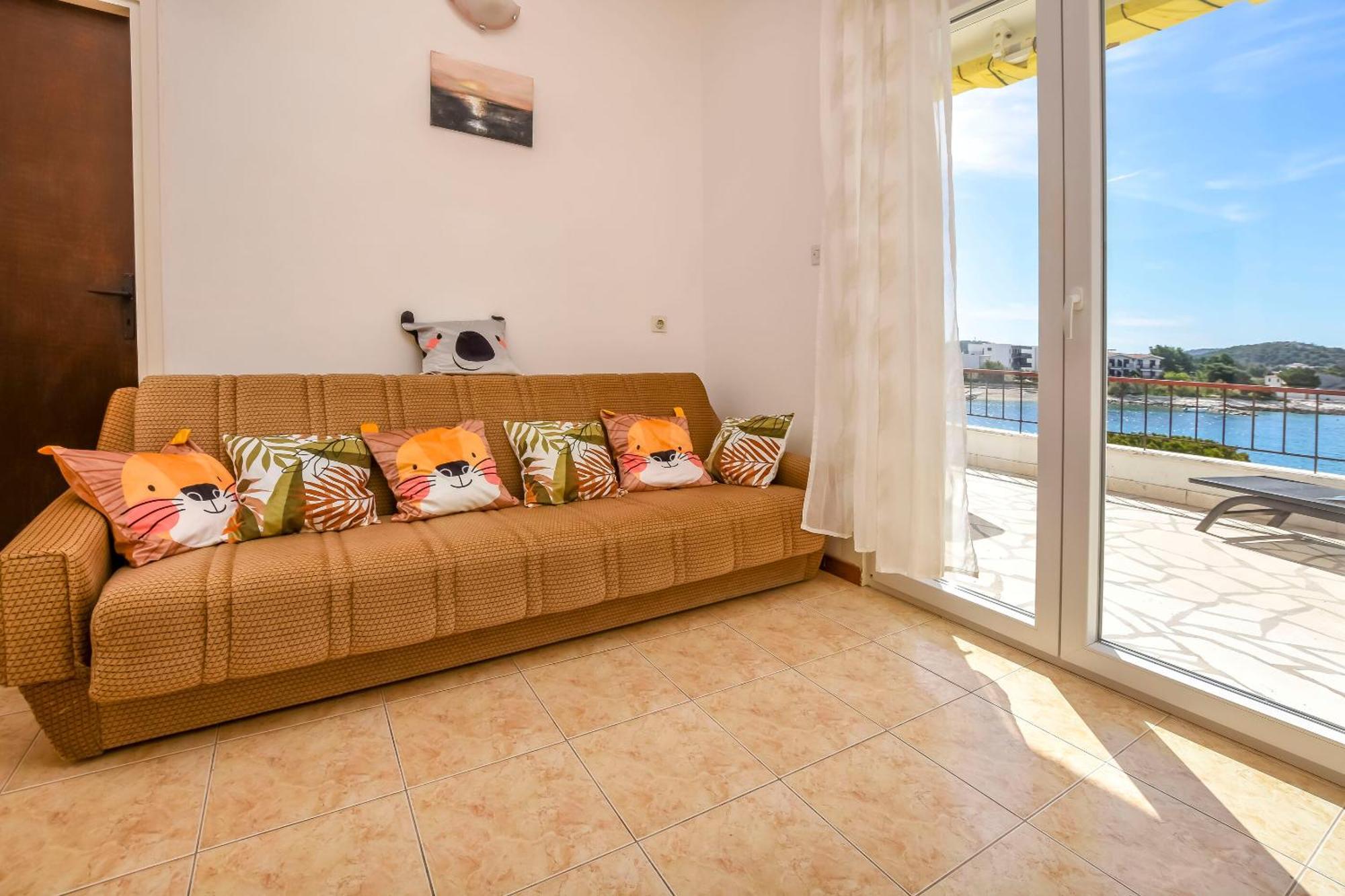 Apartments Zivana Рогозница Экстерьер фото
